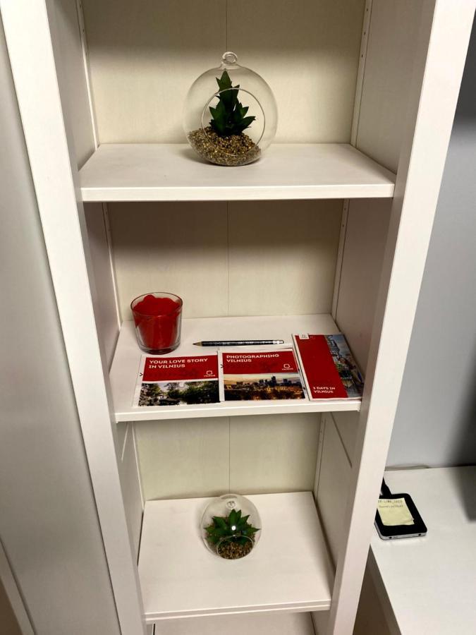 Your Home - Central Studio Apartment, Balcony, Parking & Self Check-In VNO Extérieur photo